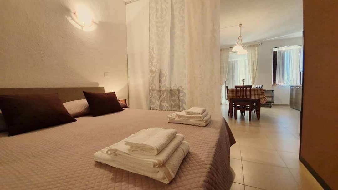 Perla Del Borgo Appartamenti Santa Caterina dello Ionio Bagian luar foto