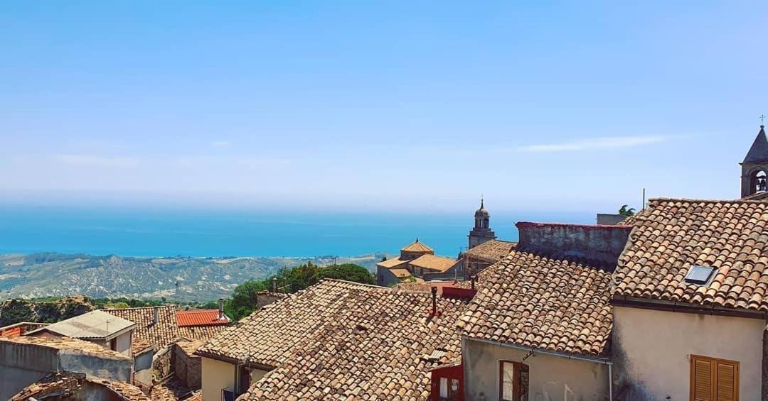 Perla Del Borgo Appartamenti Santa Caterina dello Ionio Bagian luar foto
