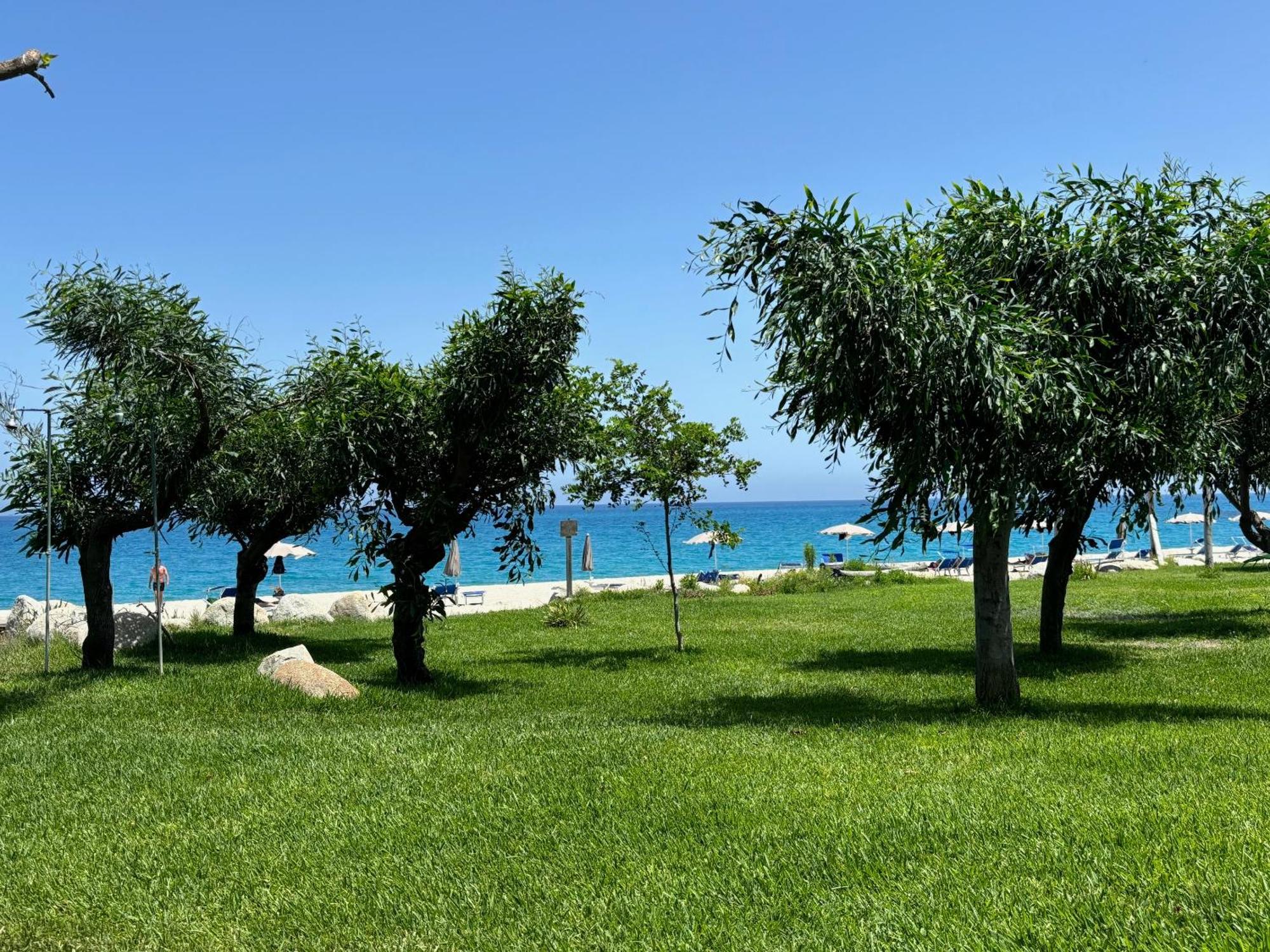 Perla Del Borgo Appartamenti Santa Caterina dello Ionio Bagian luar foto