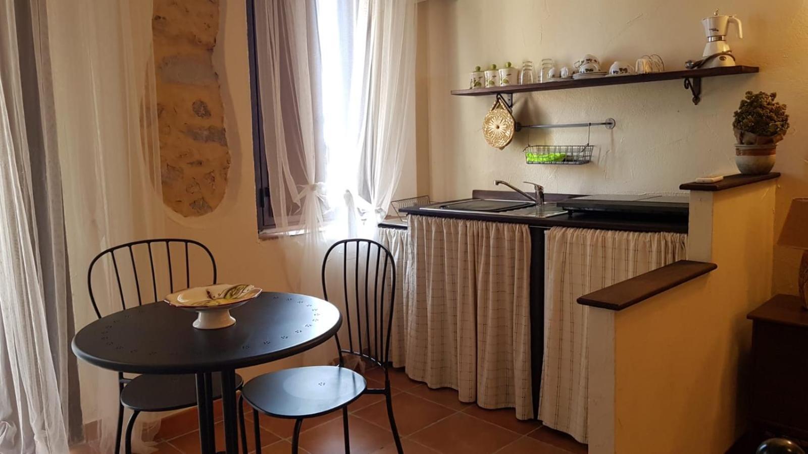 Perla Del Borgo Appartamenti Santa Caterina dello Ionio Bagian luar foto