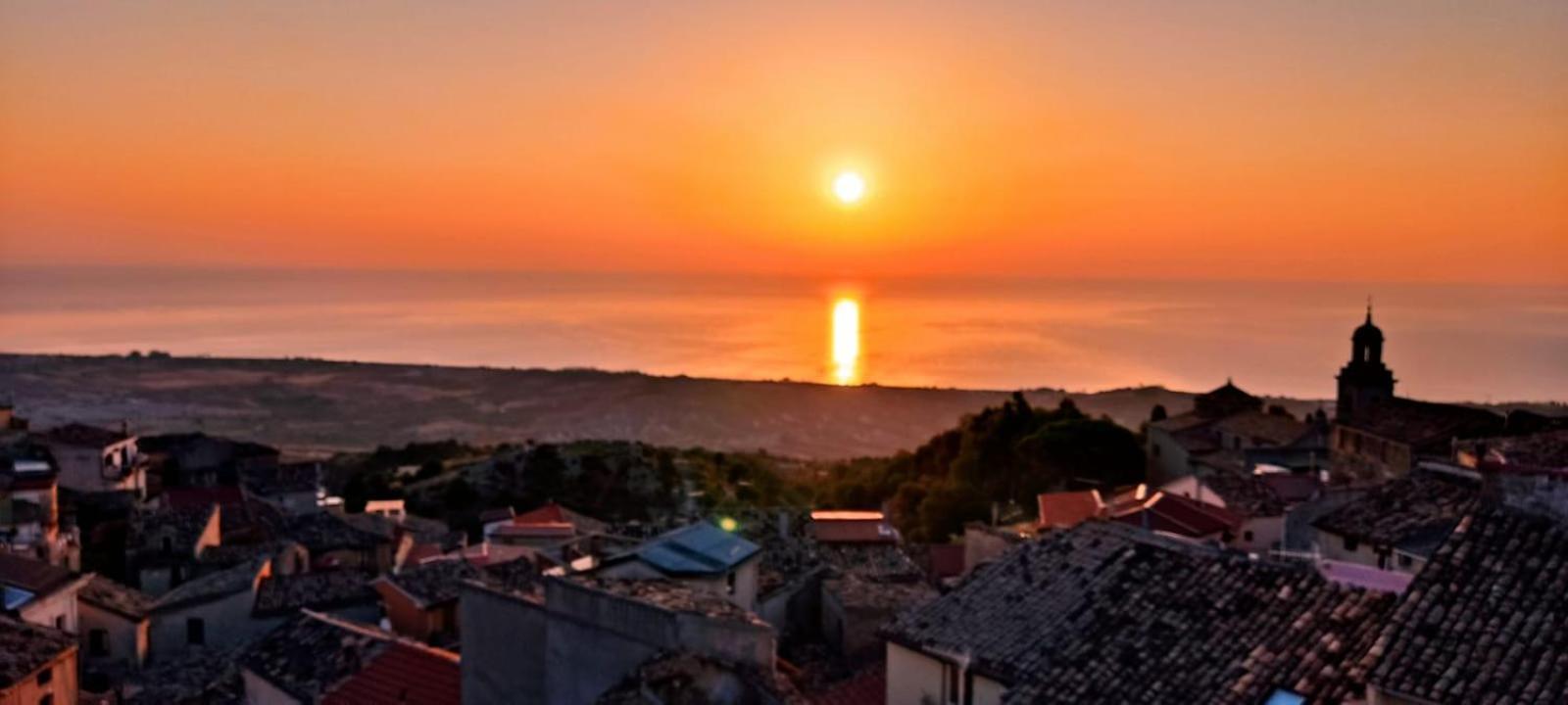 Perla Del Borgo Appartamenti Santa Caterina dello Ionio Bagian luar foto
